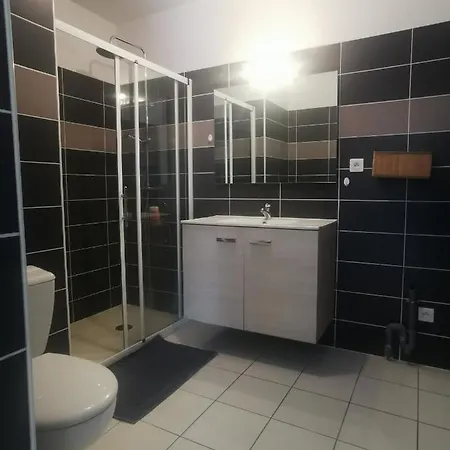 T2 Accessible Pmr Avec Terrasse Et Garage Onet-le-Château